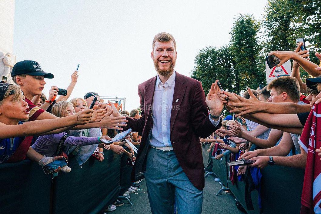 Latvia men's basketball team member Davis Bertans greeted by fans during their homecoming after their Fiba World Cup campaign.