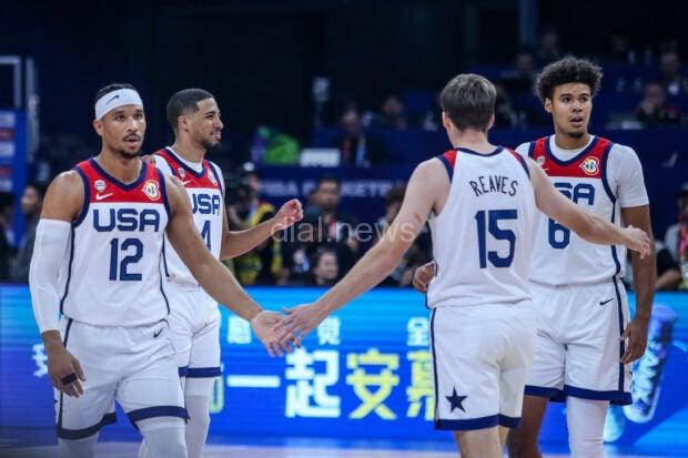 Austin Reaves and Team USA during the Fiba World Cup semifinal game against Germany